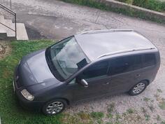 Volkswagen - Touran - 1.900. 77 kv