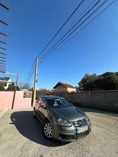Volkswagen - Golf 5 - 1.9 TDİ