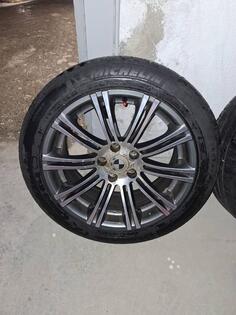 MOMO felne i Michelin  gume