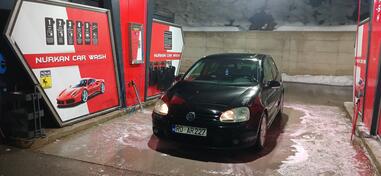 Volkswagen - Golf 5 - 2.0