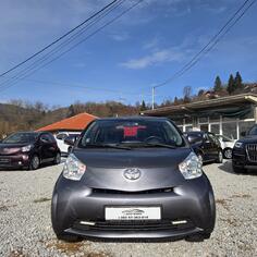 Toyota - iQ - 1.0 VVT-i