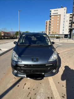 Peugeot - 1007 - 1.6I
