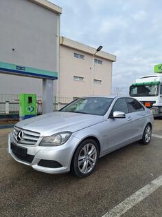 Mercedes Benz - C 200 - 2.2 cdi