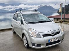 Toyota - Verso - 2.2tdi