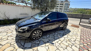 Mercedes Benz - B 220 - CDI