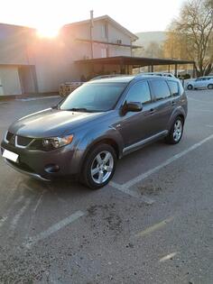 Mitsubishi - Outlander - 2.0
