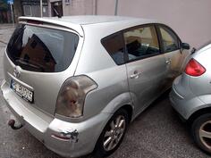 U djelovima Toyota - Corolla Verso 2.0 Dizel 85KW 16V