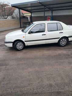 Volkswagen - Vento - 1.9 tdi