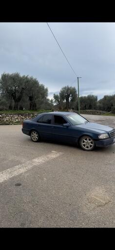 Mercedes Benz - A 220