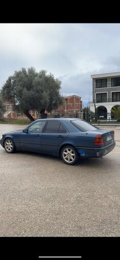 Mercedes Benz - A 220