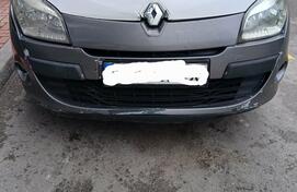 Stoßfänger za Megane god. 2011