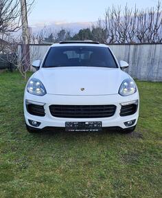 Porsche - Cayenne - Platinum Edition