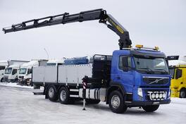 Volvo - FM / 420 / 6 X 2 + kran kamion s ravnom platformom / DOM-1914