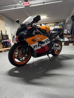 Honda - CBR1000RR SC57 Repsol