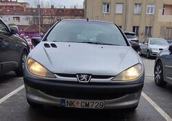 Peugeot - 206 - 1.1 benzin
