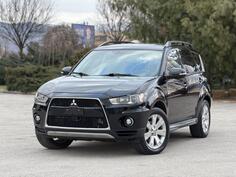 Mitsubishi - Outlander - 2,2 DID 4x4 SERVISNA KNJIGA 7 Sjedista