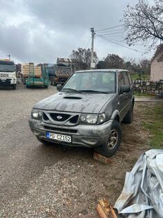 Nissan - Terrano II - 2.7