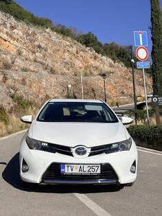 Toyota - Auris - 1.4 dizel