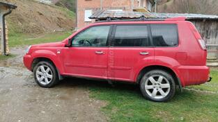 Nissan - Avenir - 2.2 DCI