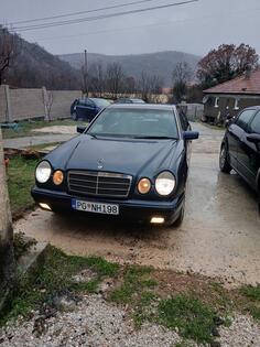 Mercedes Benz - E 250 - 2.5