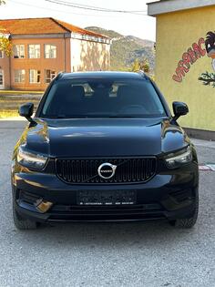 Volvo - XC 40 - 2.0
