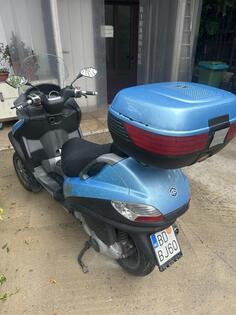 Piaggio - MP3