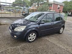 Renault - Scenic - 1900