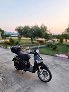 Piaggio - liberty 125