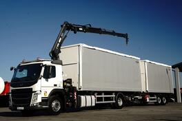 Volvo - FM 380 / BDF / KOMPLET TANDEM / CERADA / 8,2 M + 6,1 M / HDS HIAB / kamion za kontejnere ...