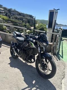 Kawasaki - Z500