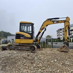 CAT - 305 cr