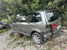 U djelovima Volkswagen - Touran 1.6 tdi