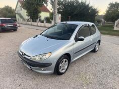 Peugeot - 206 - 1.1 benz