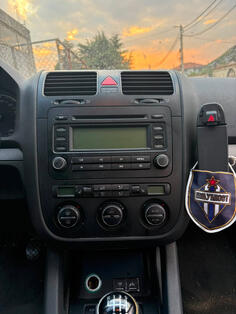 Volkswagen - Golf 5 - 1,9tdi
