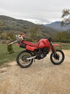 Yamaha - XT 600