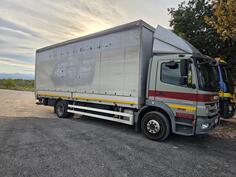 Mercedes Benz - 1528