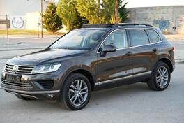 Volkswagen - Touareg - 3.0 TDI EXCLUSIVE