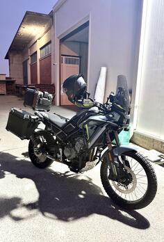 CFMoto - 450MT