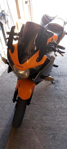 Honda - CBR150R