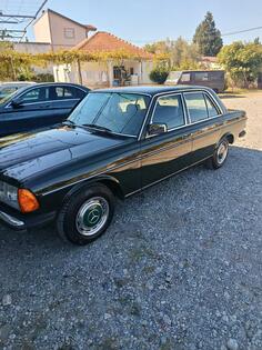 Mercedes Benz - E 200 - 123 200 benzin