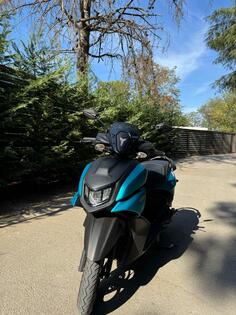 Yamaha - Rayzr