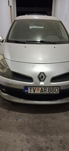 Renault - Clio - 12