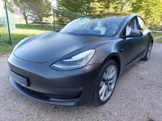 Tesla - Model 3