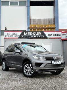 Volkswagen - Touareg - 3.0 TDI 4MOTION RESTYLING CARAT