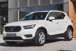 Volvo - XC 40 - D3 MOMENTUM PRO