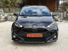 Toyota - Yaris - 1.5//HYBRID-BENZIN//05.2022god