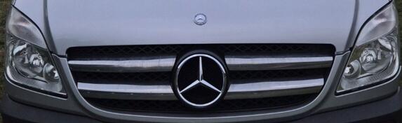 Oba fara za Mercedes Benz - 2011