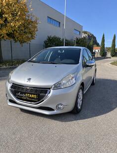 Peugeot - 208 - 1.2
