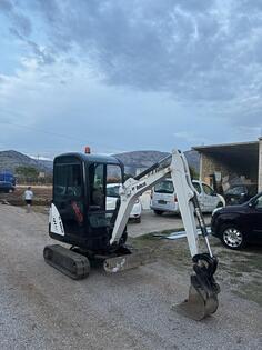 Bobcat - 304