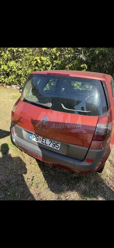 Renault - Scenic - 1900